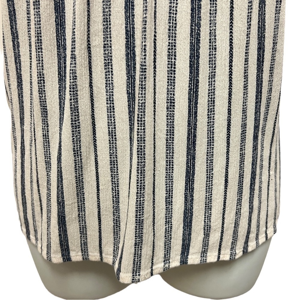Knox Rose V Neck Striped Casual Top, Size Small - Picture 5 of 10